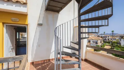 Penthouse on Avenida de la Alhambra photo 8