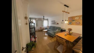 Apartment on Doctor Ramón Cruz Auñón Street photo 6
