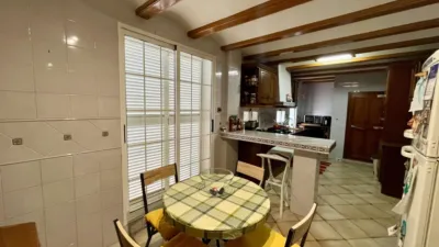 House in the Centre photo 12