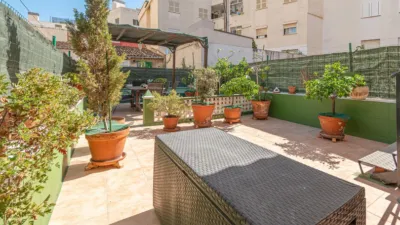 Terraced House on Carrer de Desbach photo 3