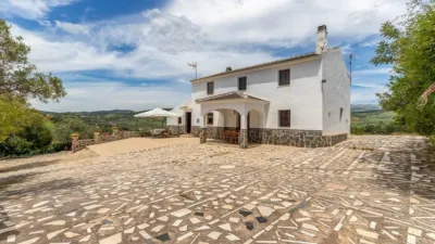 Chalet on Diseminado Street photo 39