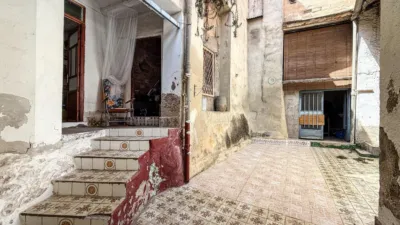 House on Carrer Valencia photo 26