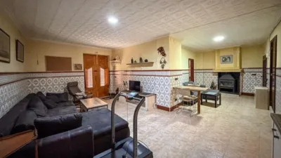 House on Carrer Valencia photo 3