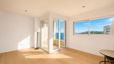 Apartment on Carrer de Margarita Retuerto photo 2