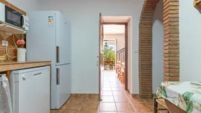 Chalet on Diseminado Street photo 23
