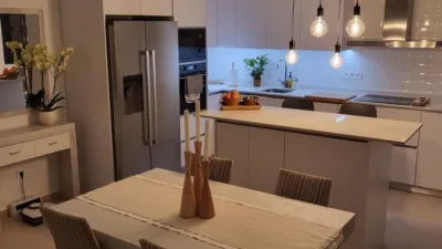 Chalet on Calle Moreras photo 6