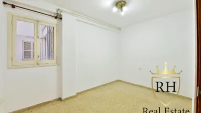 Apartment on Carrer de Pons i Gallarza photo 17