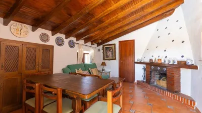 Chalet on Diseminado Street photo 47