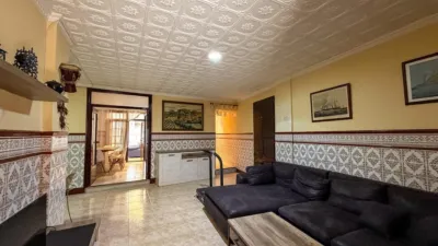 House on Carrer Valencia photo 4
