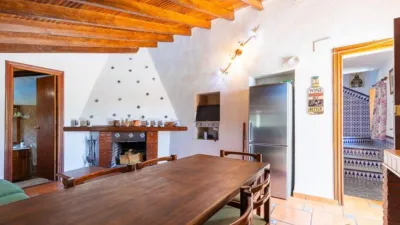 Chalet on Diseminado Street photo 31