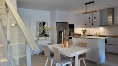 Chalet on Calle Moreras photo 9