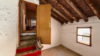 House on Carrer Valencia photo 55