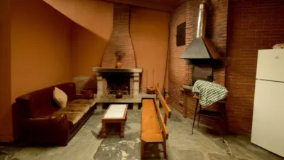 Rustic finca at Calle Veiga Arriba-Pq Mao St.Ma, No. 21 photo 3