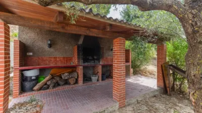 Chalet on Diseminado Street photo 15