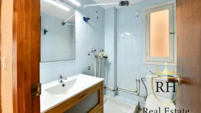 Apartment on Carrer de Pons i Gallarza photo 20