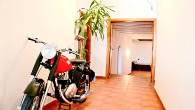 Chalet on Calle de la Virgen de la Salud photo 30