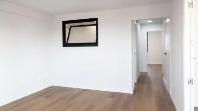 Apartment on Carrer d'Alfons 'el Magnànim' photo 9