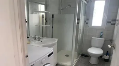Apartment on Carrer de Praga photo 16
