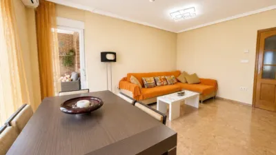 Apartment in Zona Ronda Sur photo 4