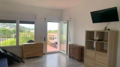 Apartment on Carrer de Praga photo 11