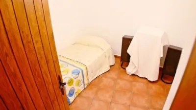 Chalet on Calle de la Virgen de la Salud photo 38