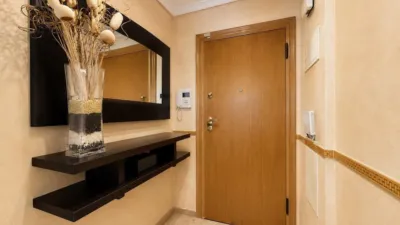 Apartment in Zona Ronda Sur photo 8