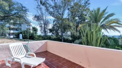 Chalet on Urbanización Atalaya del Golf Street photo 39