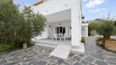Chalet on Carrer d'Osona photo 2