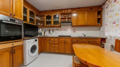 House in Barri Sales photo 15