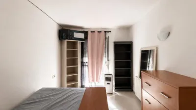 Top-floor duplex on Calle S Narcís photo 6