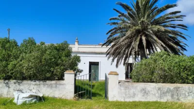 Rustic finca on Sancho IV 'El Bravo' Street photo 3
