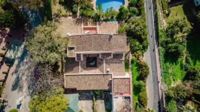 Chalet on Urbanización Atalaya del Golf Street photo 4
