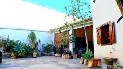 Chalet on Calle de la Virgen de la Salud photo 4