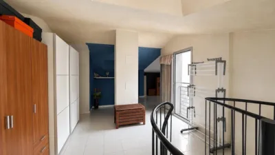 Top-floor duplex on Calle S Narcís photo 9