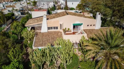 Chalet on Urbanización Atalaya del Golf Street photo 59