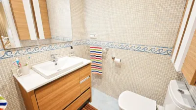 Apartment in Carrer Albacete, 1 photo 17