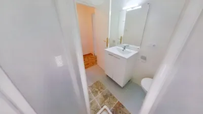 Flat in La Creu Coberta photo 24