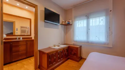 Chalet en Carrer Montseny photo 25