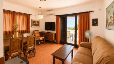 Apartment on Carrer de les Garrigues photo 6
