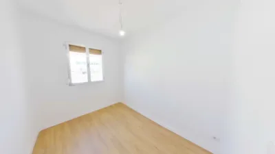 Apartment in Moscardó photo 9