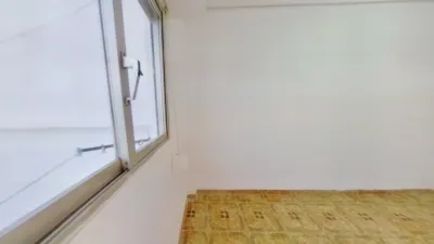 Flat in La Creu Coberta photo 13