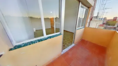 Flat in La Creu Coberta photo 2