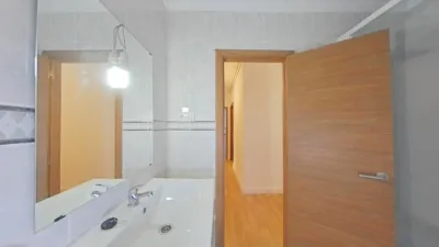 Flat in La Creu Coberta photo 35