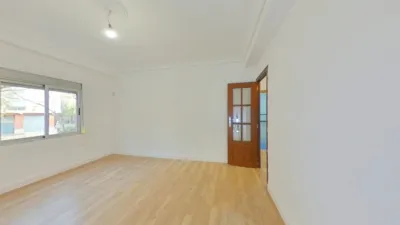 Flat in La Creu Coberta photo 2