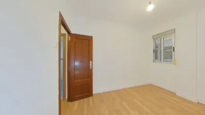Flat in La Creu Coberta photo 18