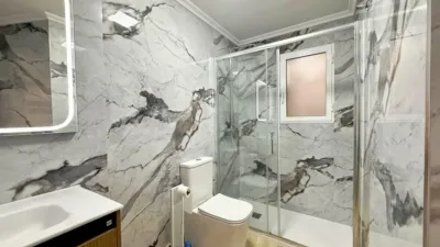 Apartment on Calle de Ramón Gallud, 206 photo 27