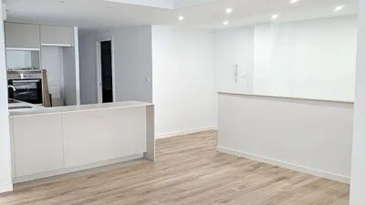 Flat on Carrer José Sánchez Sáez photo 22