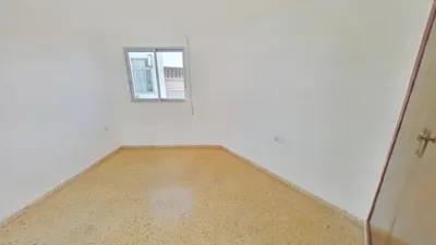Apartment in Xirivella photo 9