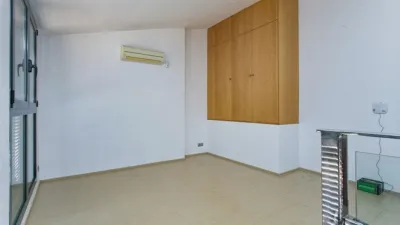 Apartment on Carrer de la Milana photo 4