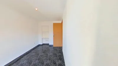 Apartment in Centre photo 9